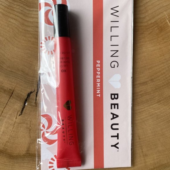 Lip Oil- Coconut and Peppermint 3FL OZ Each - Picture 3 of 8